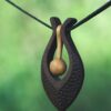 Balance Fa ékszer 1 Balance fa medál – kézműves fa ékszer | egyedi fa nyaklánc